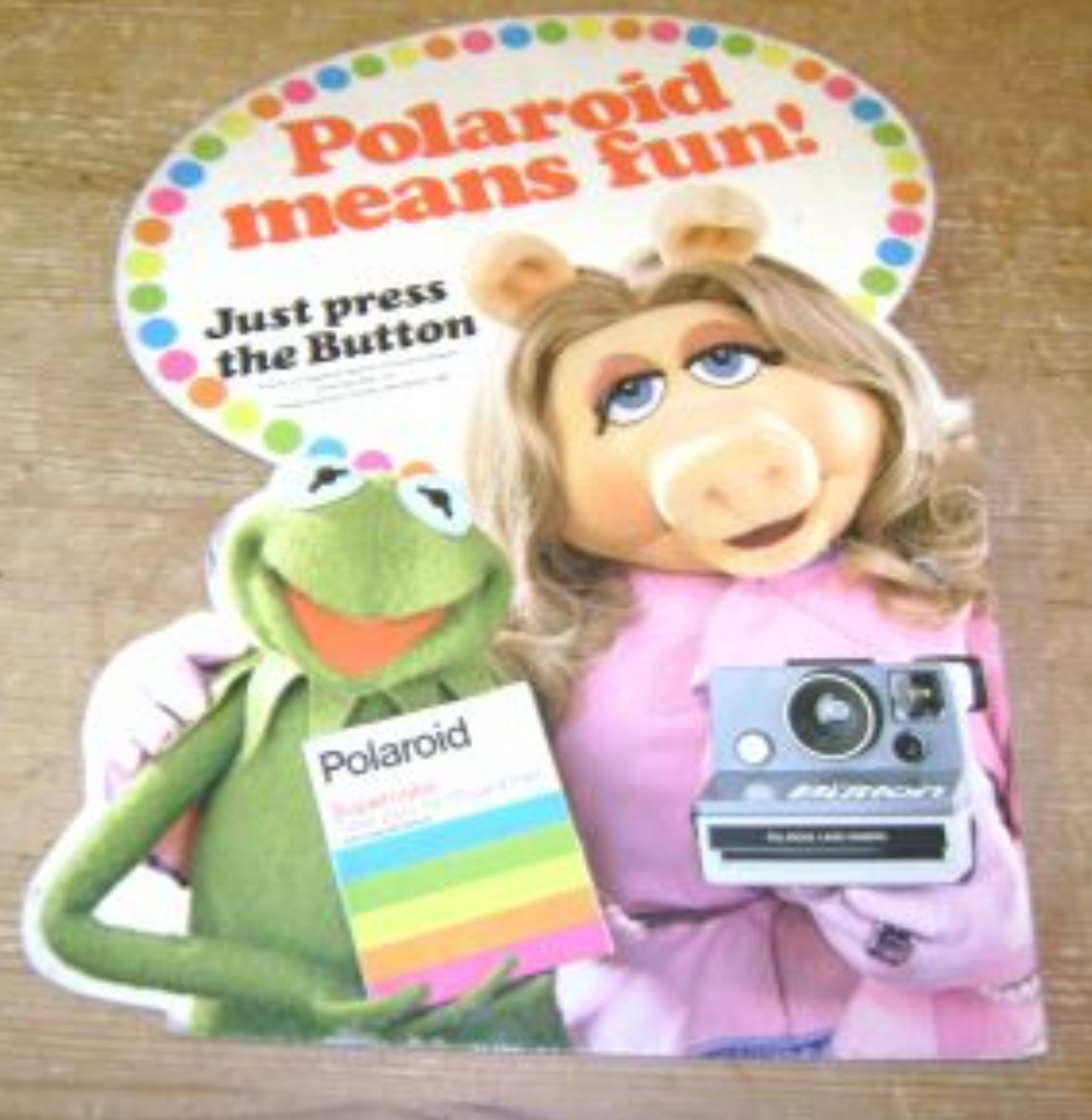 40621 | stand 002 miss piggy