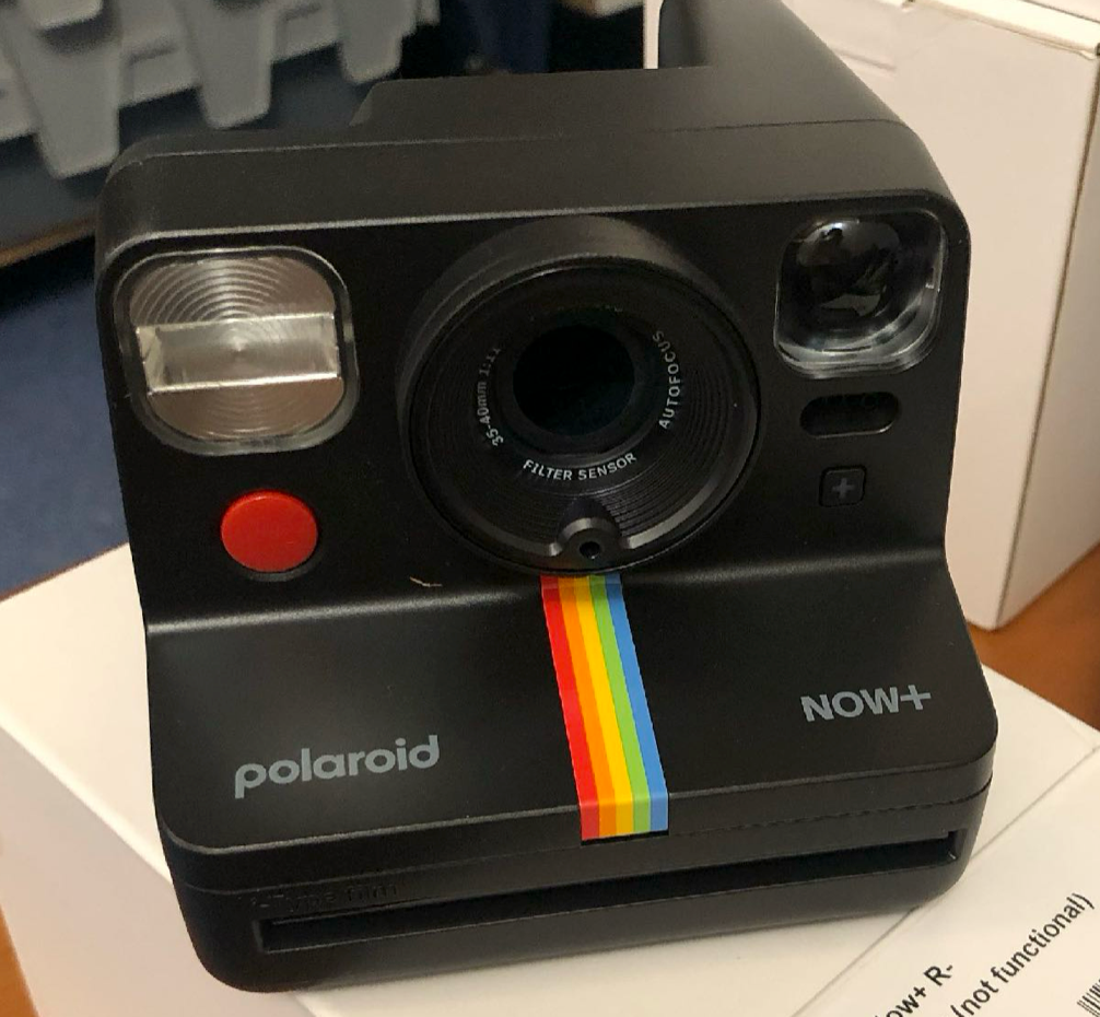 10082a | Polaroid now+ g2 black