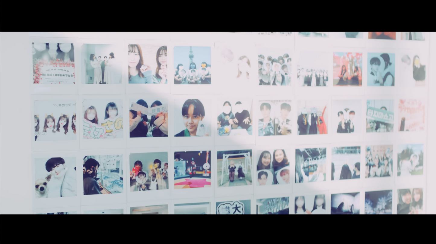 50015｜2022 INI Polaroid