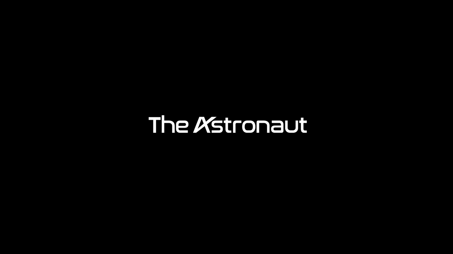 50015｜2022 Jin 진 The Astronaut