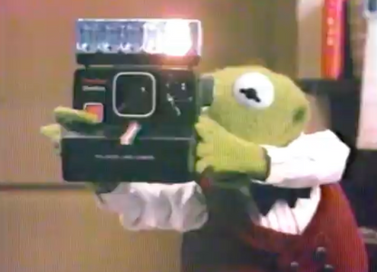 40631 | polaroid miss piggy 1981 10s x6 30s x3