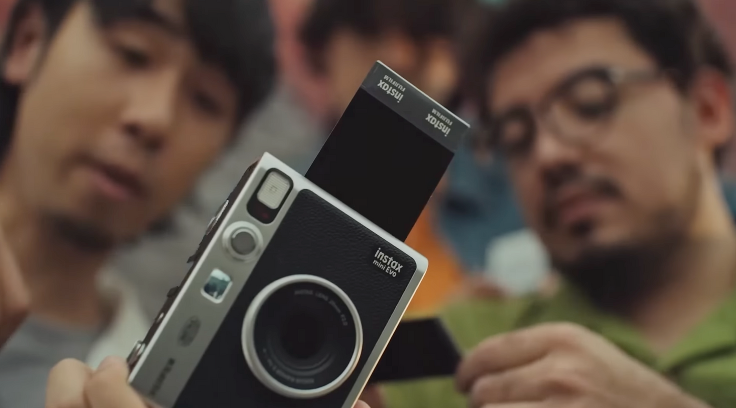 40633 | fujifilm instax mini evo 2024 30s