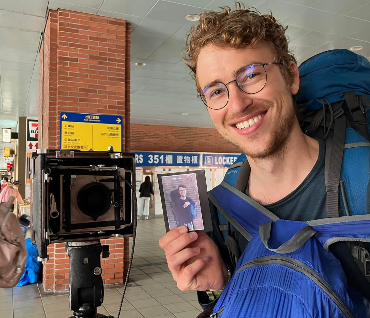 spinoff | Happy Times photo  幸福時光照相館 -   Taipei, Taiwan