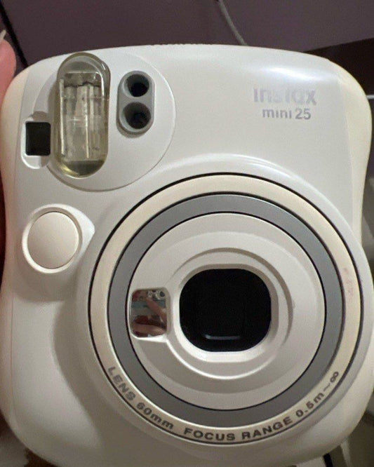 10201 | instax mini 25 (02) white (03)