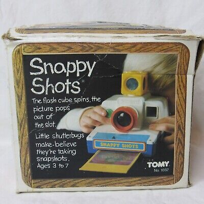 30521 | toys 1979 Snappy Shots Toy Camera by Tomy