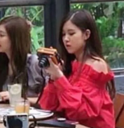 50021 | Rosé (blackpink)